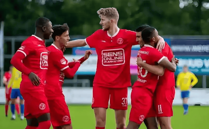 意甲激战:热那亚VS罗马,保级与欧冠的生死对决